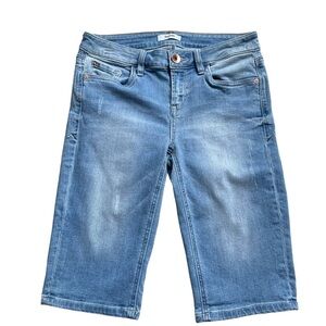 Kensie Jeans Women’s Bermuda Shorts Size 26 Light Wash Blue Denim Stretch